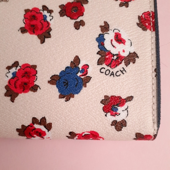 COACH 57649 Tea Rose Floral Flower Leather Wallet - Picture 4 of 8